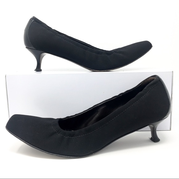 donald pliner kitten heel pumps